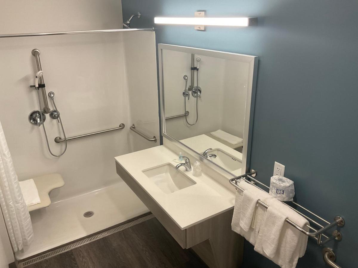 Woodspring Suites East Lansing - University Area מראה חיצוני תמונה