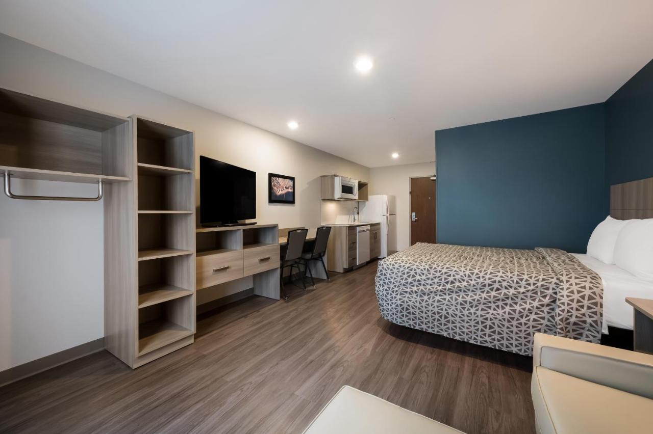 Woodspring Suites East Lansing - University Area מראה חיצוני תמונה